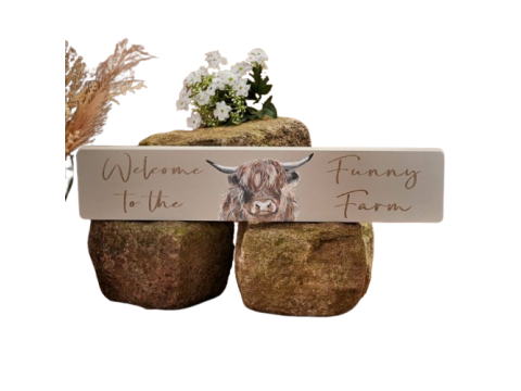 DOUGAL HIGHLAND COW LONG PLAQUE GREY WOOD "WELCOME TO THE FUNNY FARM"