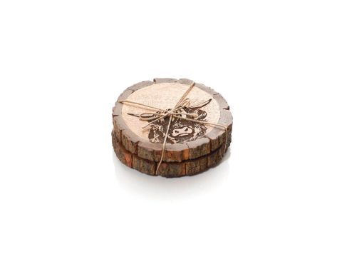 MANGO WOOD ENGRAVED HIGHLAND COW DETAIL SET OF 2 COASTERS WITH BARK EDGE