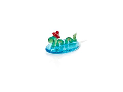 GLASS NESSIE ORNAMENT ON LOCH WITH RED HAT