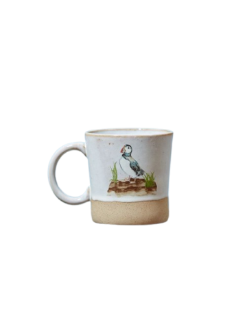 PUFFIN MUG WHITE STONEWARE WITH NATURAL BASE & GRASSY BEACH